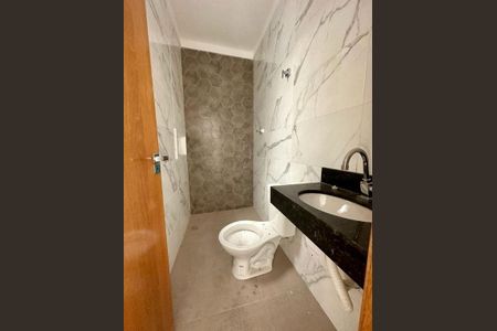 Casa à venda com 110m², 2 quartos e 2 vagas
