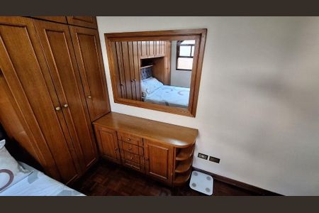 Casa à venda com 110m², 3 quartos e 4 vagas