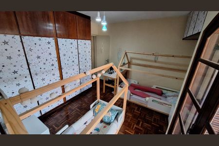 Casa à venda com 110m², 3 quartos e 4 vagas