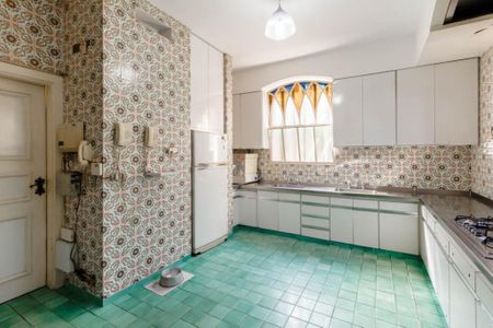 Casa à venda com 568m², 4 quartos e 8 vagasFoto 11