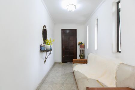 Casa à venda com 120m², 3 quartos e 2 vagasSala