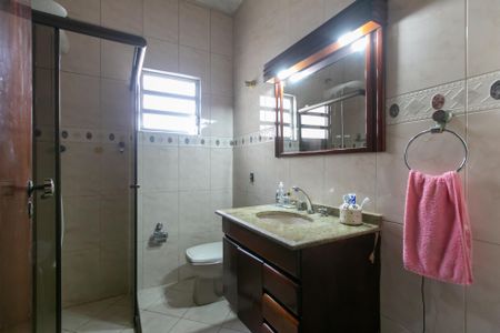 Casa à venda com 120m², 3 quartos e 2 vagasBanheiro 1