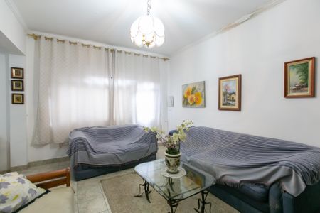 Casa à venda com 120m², 3 quartos e 2 vagasSala