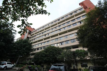 Apartamento à venda com 60m², 2 quartos e 1 vagaFachada