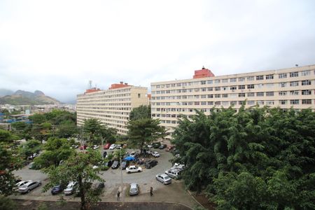 Apartamento à venda com 60m², 2 quartos e 1 vagaSala - Vista