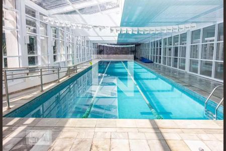 Apartamento à venda com 91m², 2 quartos e 2 vagas Apartamento à venda com 91m², 2 quartos e 2 vagasÁrea comum - Piscina Coberta