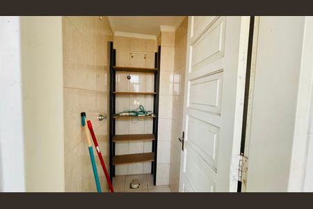 Apartamento à venda com 75m², 2 quartos e sem vaga Apartamento à venda com 75m², 2 quartos e sem vagaDespensa