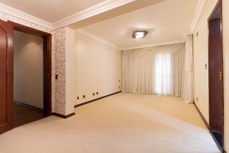 Apartamento à venda com 300m², 4 quartos e 4 vagas Apartamento à venda com 300m², 4 quartos e 4 vagasSuíte 1