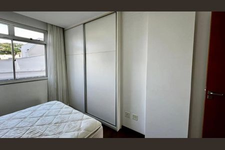Apartamento à venda com 176m², 4 quartos e 2 vagas Apartamento à venda com 176m², 4 quartos e 2 vagasQuarto 2