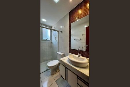 Apartamento à venda com 176m², 4 quartos e 2 vagas Apartamento à venda com 176m², 4 quartos e 2 vagasBanheiro Social