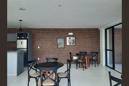 Apartamento à venda com 43m², 2 quartos e 1 vaga Apartamento à venda com 43m², 2 quartos e 1 vagaÁrea comum