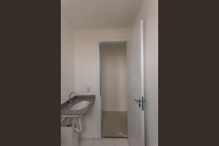 Apartamento à venda com 43m², 2 quartos e 1 vaga Apartamento à venda com 43m², 2 quartos e 1 vagaBanheiro
