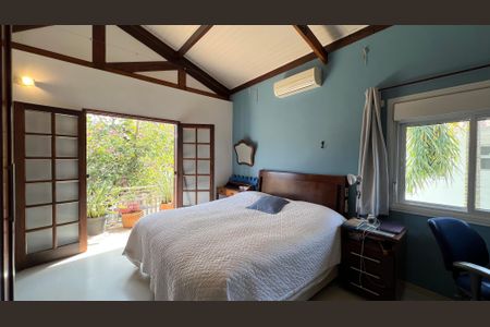 Casa à venda com 230m², 5 quartos e 2 vagas Casa à venda com 230m², 5 quartos e 2 vagasSuíte 3