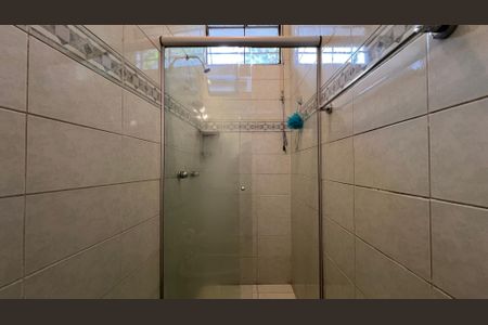 Casa à venda com 230m², 5 quartos e 2 vagas Casa à venda com 230m², 5 quartos e 2 vagasBanheiro da Suíte 1