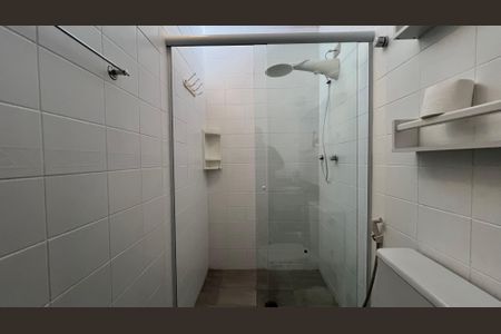 Casa à venda com 230m², 5 quartos e 2 vagas Casa à venda com 230m², 5 quartos e 2 vagasBanheiro da Suíte 5