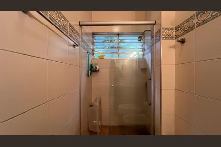 Casa à venda com 230m², 5 quartos e 2 vagas Casa à venda com 230m², 5 quartos e 2 vagasBanheiro da Suíte 2