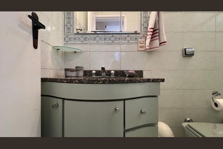 Casa à venda com 230m², 5 quartos e 2 vagas Casa à venda com 230m², 5 quartos e 2 vagasBanheiro da Suíte 1