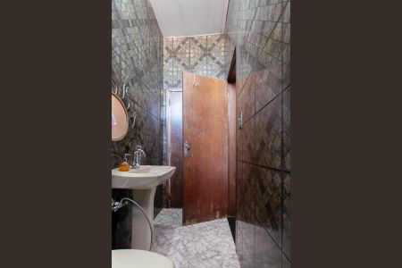 Casa à venda com 387m², 4 quartos e 3 vagasBanheiro da Suíte 4