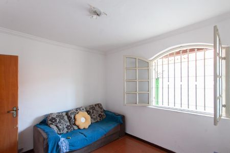 Casa à venda com 387m², 4 quartos e 3 vagasSuíte 2