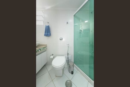 Apartamento à venda com 86m², 2 quartos e 1 vagaBanheiro da Suíte 1