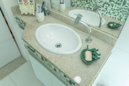 Apartamento à venda com 86m², 2 quartos e 1 vagaBanheiro da Suíte 2