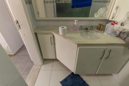 Apartamento à venda com 80m², 3 quartos e 2 vagas Apartamento à venda com 80m², 3 quartos e 2 vagasBanheiro da Suíte