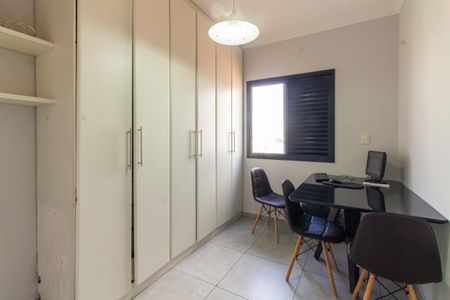 Apartamento à venda com 80m², 3 quartos e 2 vagas Apartamento à venda com 80m², 3 quartos e 2 vagasQuarto 1
