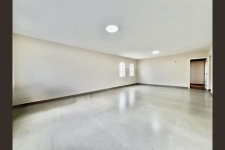 Foto 06 de casa para alugar com 3 quartos, 198m² em Parque São Quirino, Campinas