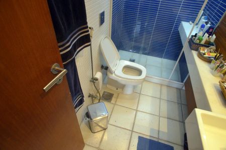 Apartamento à venda com 154m², 3 quartos e 2 vagas Apartamento à venda com 154m², 3 quartos e 2 vagasBanheiro da Suíte