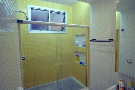 Apartamento à venda com 154m², 3 quartos e 2 vagas Apartamento à venda com 154m², 3 quartos e 2 vagasBanheiro Social