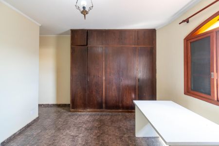 Casa à venda com 350m², 4 quartos e 5 vagas Casa à venda com 350m², 4 quartos e 5 vagasSuíte 1