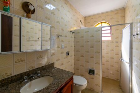 Casa à venda com 350m², 4 quartos e 5 vagas Casa à venda com 350m², 4 quartos e 5 vagasBanheiro da Suíte 2