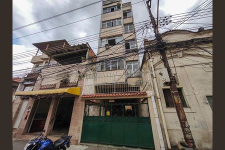 Apartamento à venda com 90m², 2 quartos e sem vaga Apartamento à venda com 90m², 2 quartos e sem vagaFachada e portaria