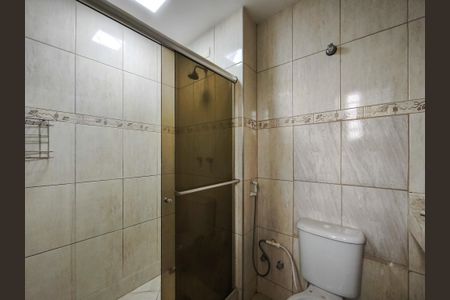 Apartamento à venda com 90m², 2 quartos e sem vaga Apartamento à venda com 90m², 2 quartos e sem vagaBanheiro Corredor