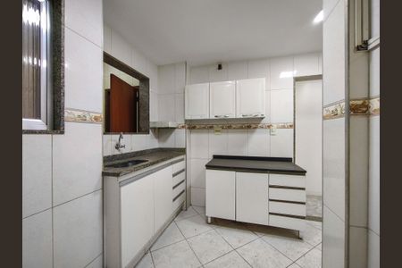 Apartamento à venda com 90m², 2 quartos e sem vaga Apartamento à venda com 90m², 2 quartos e sem vagaCozinha
