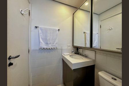 Apartamento para alugar com 45m², 2 quartos e 1 vaga Apartamento para alugar com 45m², 2 quartos e 1 vagaBanheiro
