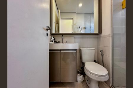 Apartamento para alugar com 45m², 2 quartos e 1 vaga Apartamento para alugar com 45m², 2 quartos e 1 vagaBanheiro