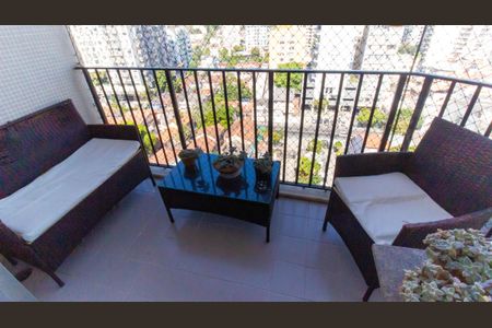 Apartamento à venda com 87m², 3 quartos e 1 vaga Apartamento à venda com 87m², 3 quartos e 1 vagaVaranda da Suíte