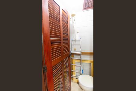 Apartamento à venda com 87m², 3 quartos e 1 vaga Apartamento à venda com 87m², 3 quartos e 1 vagaBanheiro de Serviço