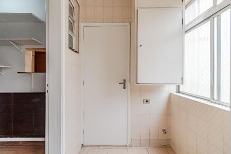 Apartamento à venda com 110m², 3 quartos e 1 vagaÁrea de Serviço