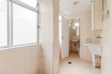 Apartamento à venda com 110m², 3 quartos e 1 vagaÁrea de Serviço