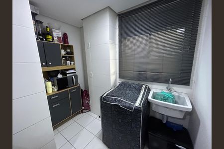 Apartamento para alugar com 72m², 3 quartos e 1 vagaÁrea de Serviço