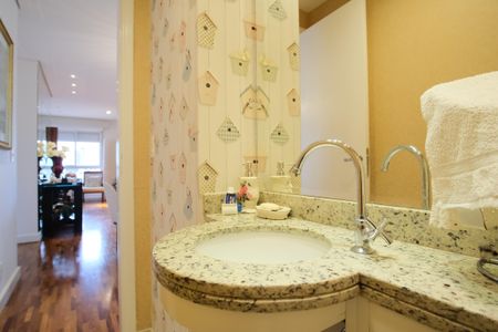 Apartamento à venda com 98m², 2 quartos e 2 vagasLavabo