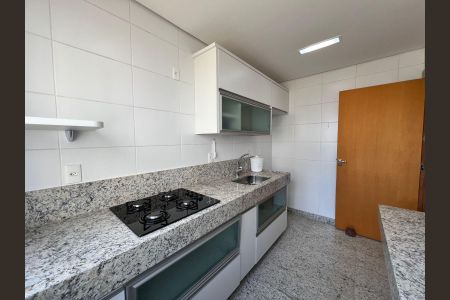 Apartamento para alugar com 180m², 3 quartos e 3 vagas Apartamento para alugar com 180m², 3 quartos e 3 vagasCozinha