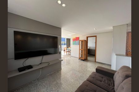 Apartamento para alugar com 180m², 3 quartos e 3 vagas Apartamento para alugar com 180m², 3 quartos e 3 vagasÁrea comum