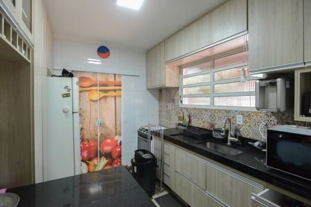 Casa de condomínio para alugar com 100m², 3 quartos e 2 vagas Casa de condomínio para alugar com 100m², 3 quartos e 2 vagasCozinha