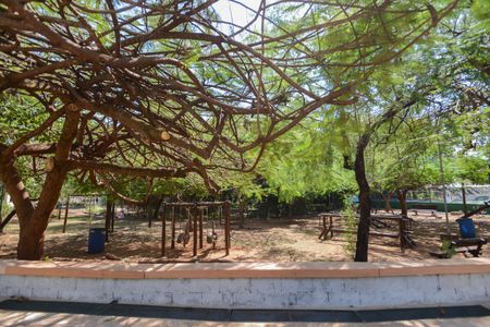 Casa de condomínio para alugar com 100m², 3 quartos e 2 vagas Casa de condomínio para alugar com 100m², 3 quartos e 2 vagasÁrea comum - Playground