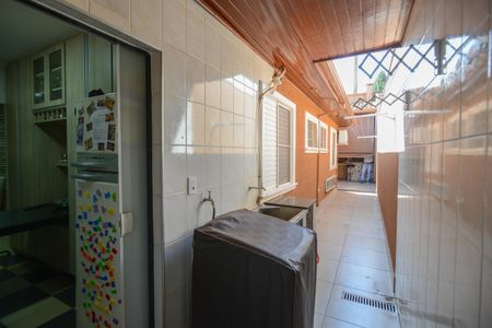 Casa de condomínio para alugar com 100m², 3 quartos e 2 vagas Casa de condomínio para alugar com 100m², 3 quartos e 2 vagasÁrea de Serviço