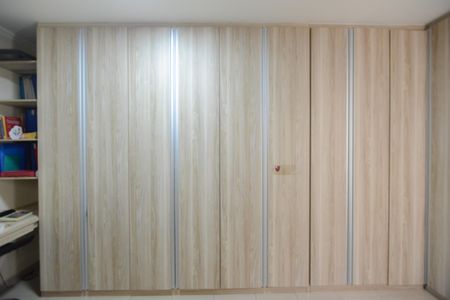 Casa de condomínio para alugar com 100m², 3 quartos e 2 vagas Casa de condomínio para alugar com 100m², 3 quartos e 2 vagasEscritório