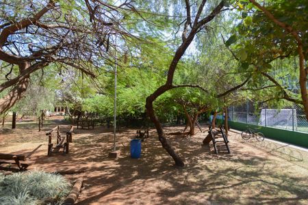 Casa de condomínio para alugar com 100m², 3 quartos e 2 vagas Casa de condomínio para alugar com 100m², 3 quartos e 2 vagasÁrea comum - Playground